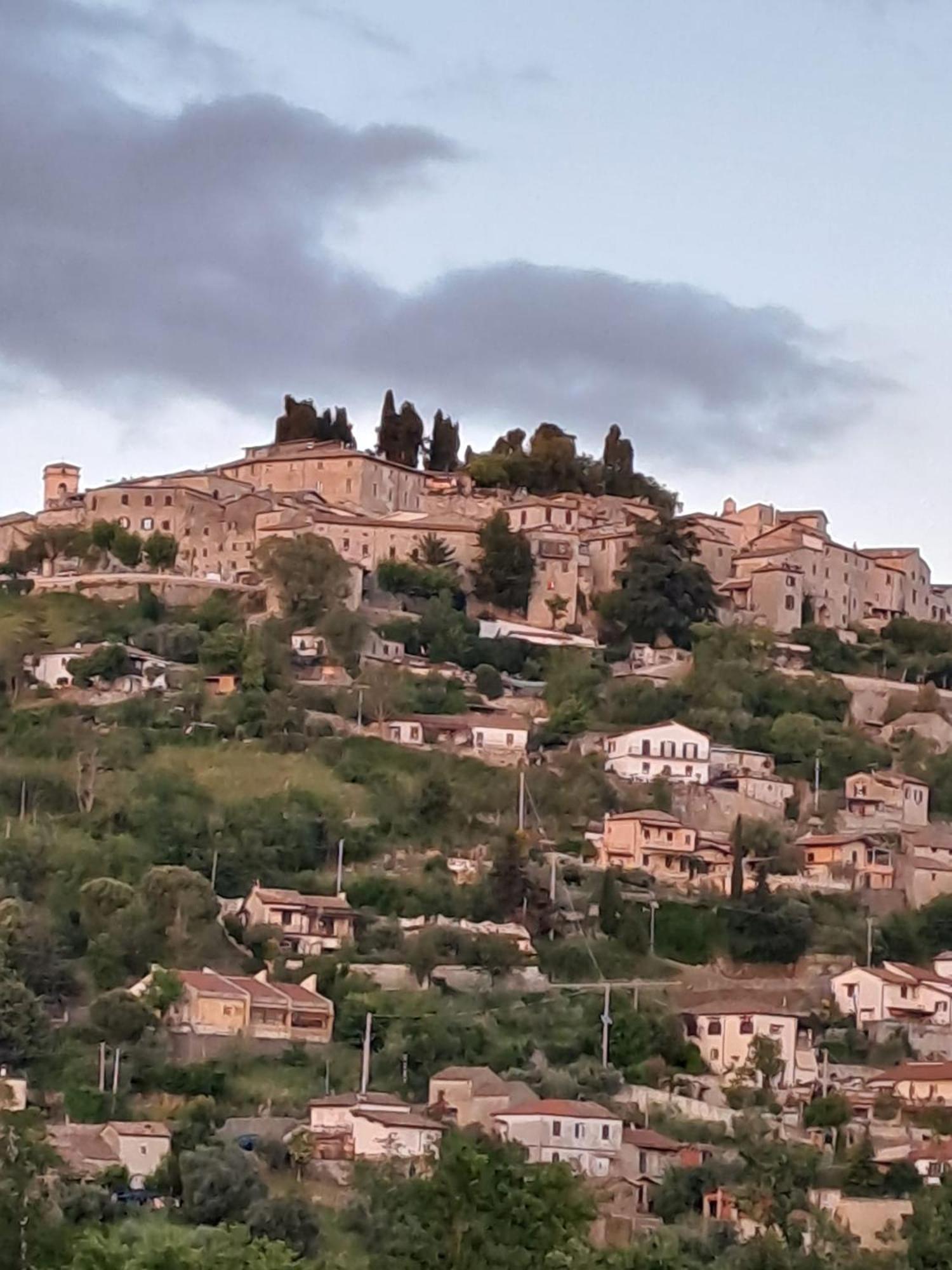 B&B Dentro Il Castello Di Fumone エクステリア 写真